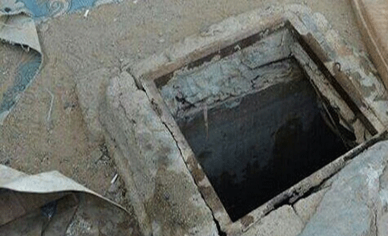 سقوط رجل بحفرة امتصاصية في المفرق سقوط رجل بحفرة امتصاصية في المفرق