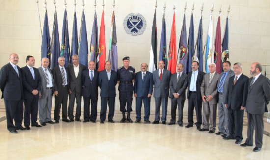 الطوالبة يلتقي متقاعدي الأمن