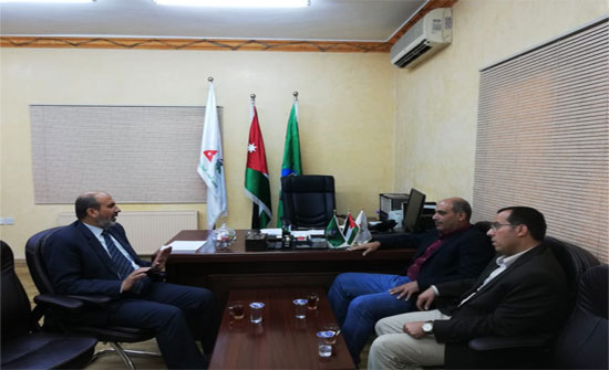العضايلة يستقبل وفد حزب "الجبهة الأردنية الموحدة" العضايلة يستقبل وفد حزب "الجبهة الأردنية الموحدة"