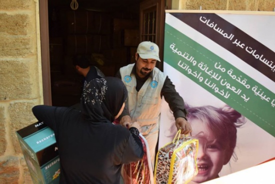 يد العون تنظم افطارا خيريا للايتام بالمقابلين يد العون تنظم افطارا خيريا للايتام بالمقابلين