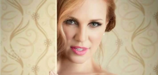 شيرين رضا توجه رسالة لإبنة عمرو دياب الصغيرة!