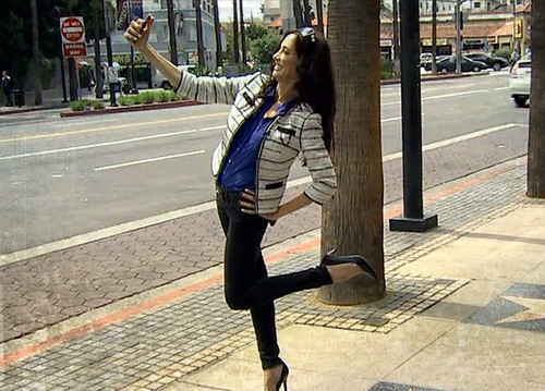 بالصور.. تنفق 15 ألف دولار بسبب صور الـ Selfie ! بالصور.. تنفق 15 ألف دولار بسبب صور الـ Selfie !