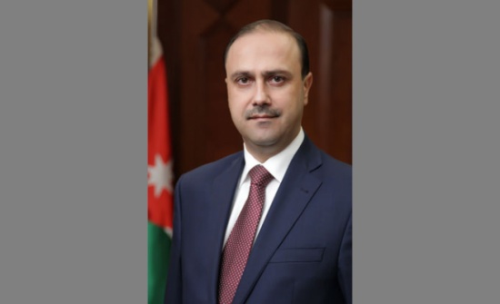 المومني يستقبل وزير الاعلام العماني المومني يستقبل وزير الاعلام العماني
