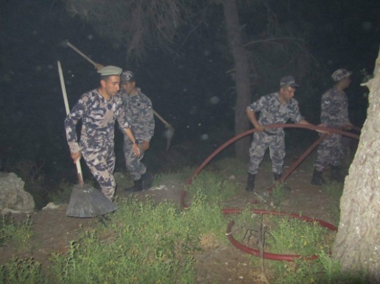 بالصور ... جرش : حريق يشب في اربعة دونمات فجراً بالصور ... جرش : حريق يشب في اربعة دونمات فجراً