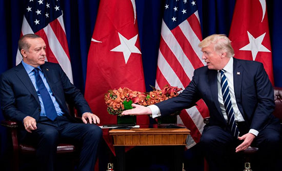 أردوغان وترامب يبحثان "المنطقة الآمنة" ويقرران اللقاء بواشنطن أردوغان وترامب يبحثان "المنطقة الآمنة" ويقرران اللقاء بواشنطن