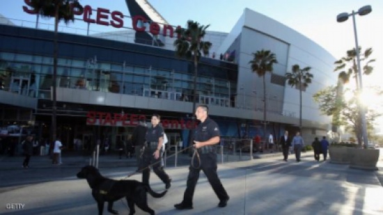 كلاب شرطة لوس أنجلوس "عنصرية"