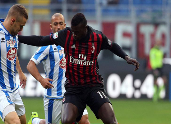 ميلان يقترب من المركز الثاني بعد فوز صعب على بيسكارا