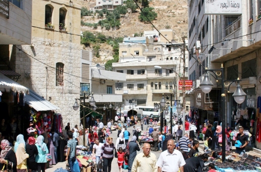 الفرق الرقابية تكثف حملاتها على الأسواق في معان