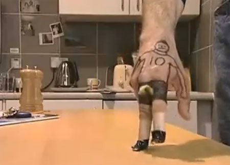 مهارات كروية باليد