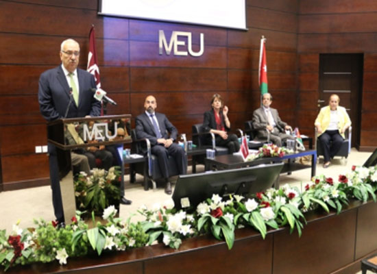 جامعة الشرق الأوسط تنظم مناظرة لمرشحي منصب نقيب صيادلة الاردن