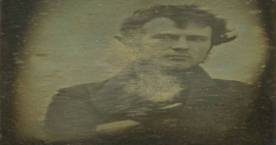 أول صورة سيلفي عبر التاريخ منذ 175 عاما أول صورة سيلفي عبر التاريخ منذ 175 عاما
