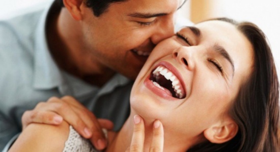 8 فوائد مذهلة للعلاقة الحميمة المنتظمة 8 فوائد مذهلة للعلاقة الحميمة المنتظمة