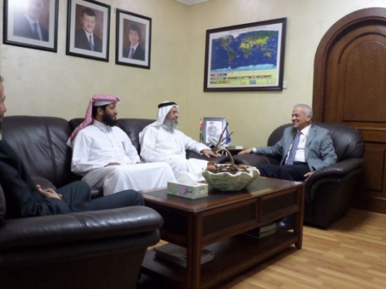 الهيئة الخيرية الاردنية الهاشمية و تعاون مع مؤسسة عيد الخيرية القطرية الهيئة الخيرية الاردنية الهاشمية و تعاون مع مؤسسة عيد الخيرية القطرية