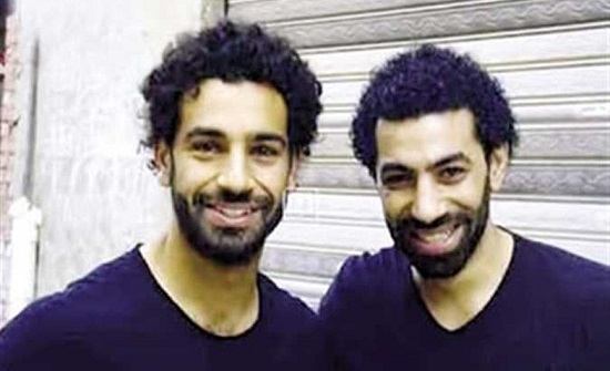 شبيه محمد صلاح يفجر مفاجأة غير متوقعة! شبيه محمد صلاح يفجر مفاجأة غير متوقعة!