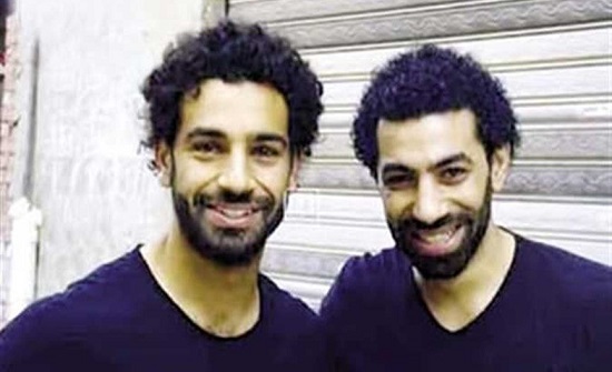 شبيه محمد صلاح يفجر مفاجأة غير متوقعة!