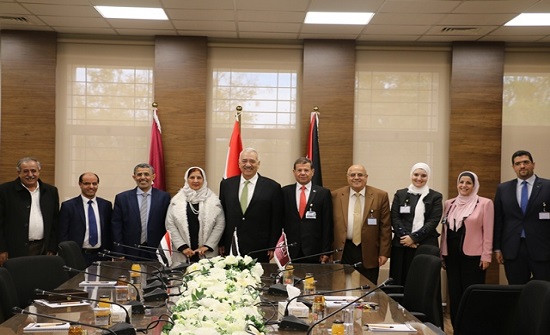 تعاون أكاديمي مشترك  بين " الشرق الأوسط" والمؤسسات الاكاديمية اليمنية