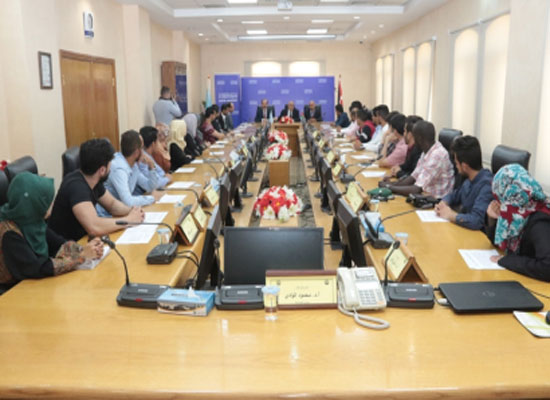 أعضاء مجلس الطلبة التاسع عشر في جامعة الزرقاء يؤدون القسم