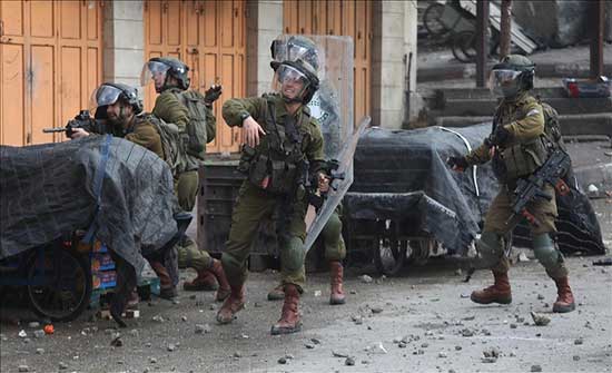 إصابة 9 فلسطينيين خلال اقتحام الجيش الإسرائيلي قرية بالضفة إصابة 9 فلسطينيين خلال اقتحام الجيش الإسرائيلي قرية بالضفة
