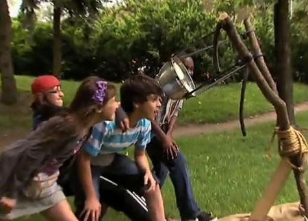 الأطفال المشاغبون