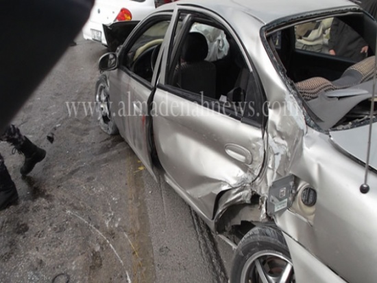 6 إصابات في تصادم 3 مركبات بإربد