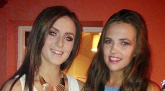 فتاة تصاب 10 مرات بالشلل في اليوم بسبب الضحك