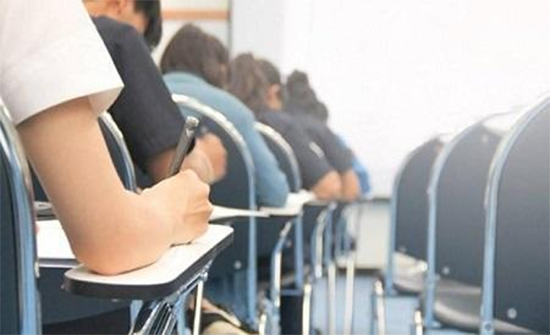 نحو 100 ألف مشارك في الامتحان التكميلي للتوجيهي للعام الحالي نحو 100 ألف مشارك في الامتحان التكميلي للتوجيهي للعام الحالي