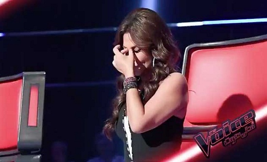 اليسا تبكي في “ذا فويس”… وعاصي يحضنها: “تبكي الدني كلها الا إنتِ” اليسا تبكي في “ذا فويس”… وعاصي يحضنها: “تبكي الدني كلها الا إنتِ”