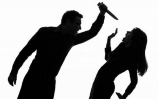 بعد سنوات طويلة من الزواج... رجل يقتل زوجته بسبب مصروف المنزل! بعد سنوات طويلة من الزواج... رجل يقتل زوجته بسبب مصروف المنزل!