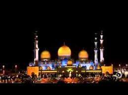 شاهد.. إضاءة مذهلة لرابع اكبر مسجد بالعالم لحظة رفع الاذان