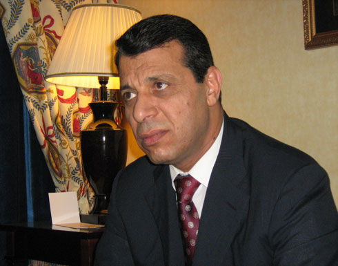 رسالة سرية من نتنياهو لعباس : ليبرمان التقى دحلان بدون أذني ! رسالة سرية من نتنياهو لعباس : ليبرمان التقى دحلان بدون أذني !