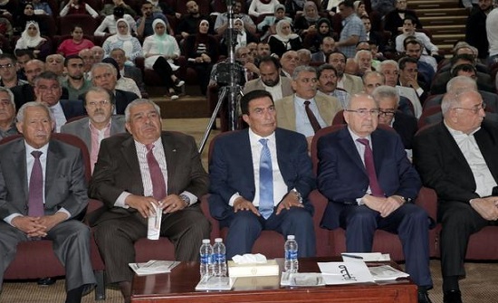 الطراونة : نقف على جبهة الرفض لأي تسوية غير عادلة للقضية الفلسطينية الطراونة : نقف على جبهة الرفض لأي تسوية غير عادلة للقضية الفلسطينية