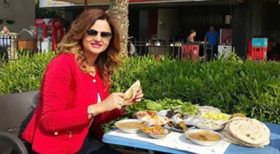 حكاية باسكال مشعلاني مع الفول والطعمية