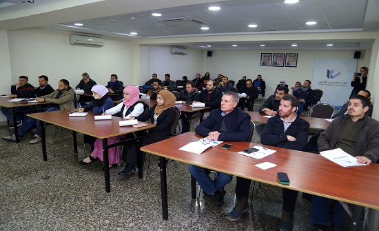 المهندسون الشباب يعقدون محاضرة حول "التسويق الالكتروني"