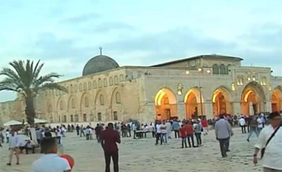 "عين على القدس" يرصد تداعيات فرض الاحتلال ضرائب على عقارات الكنائس "عين على القدس" يرصد تداعيات فرض الاحتلال ضرائب على عقارات الكنائس