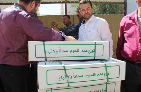 توزيع 24 ألف ذبيحة من لحوم الهدي والأضاحي بمشاركة السفارة السعودية توزيع 24 ألف ذبيحة من لحوم الهدي والأضاحي بمشاركة السفارة السعودية
