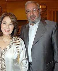 فيفي عبده تهنئ نور الشريف وبوسي على عقد القران