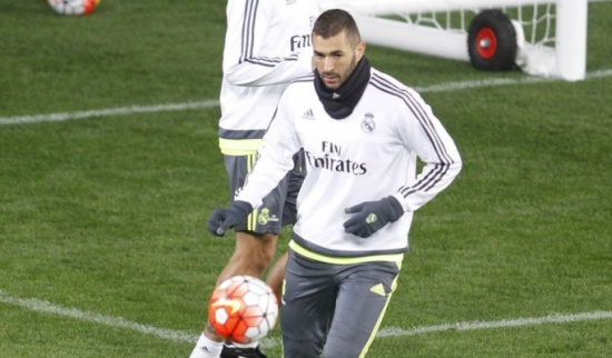 بنزيمة يواصل تدريباته استعداداً للعودة الى تشكيلة "الملكي"