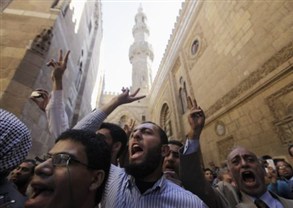 أنصار مرسي يحشدون لمليونية "الشرعية خط أحمر" أنصار مرسي يحشدون لمليونية "الشرعية خط أحمر"