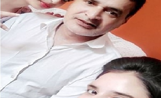 قتلوا آباهم ليرثوه.. بشاعة أم هندية تخلصت من زوجها بمساعدة بناتها.. صور قتلوا آباهم ليرثوه.. بشاعة أم هندية تخلصت من زوجها بمساعدة بناتها.. صور
