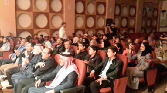 مسرحية " اشي بجنن " على مسرح قاعة بلدية جرش الكبرى مسرحية " اشي بجنن " على مسرح قاعة بلدية جرش الكبرى