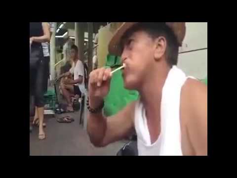 شاهد.. موهبة بشكل مختلف تخيل نحت صورتك على مصاصة