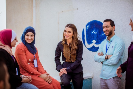 الملكة رانيا تزور جمعية جراسيا الخيرية للسيدات في جرش الملكة رانيا تزور جمعية جراسيا الخيرية للسيدات في جرش