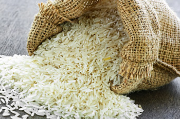 إتلاف طن من الارز الفاسد في الزرقاء