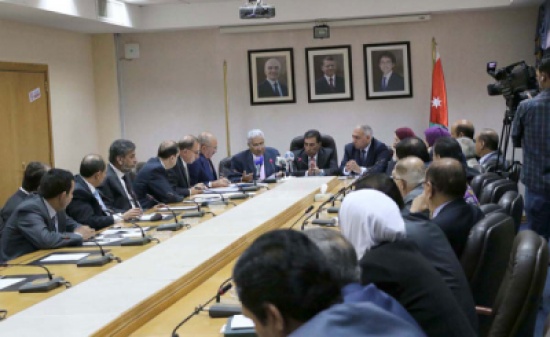 اتفاق حكومي نيابي على اعادة دراسة قرار رفع معدلات القبول الجامعي اتفاق حكومي نيابي على اعادة دراسة قرار رفع معدلات القبول الجامعي