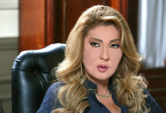 بالصورة - إبن نادية الجندي يخطف الانظار.. تعرفوا عليه وشاهدوا فرق العمر بينهما