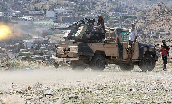 اليمن.. مقتل 255 حوثيا في معارك الحديدة خلال الساعات الـ 48 الأخيرة اليمن.. مقتل 255 حوثيا في معارك الحديدة خلال الساعات الـ 48 الأخيرة