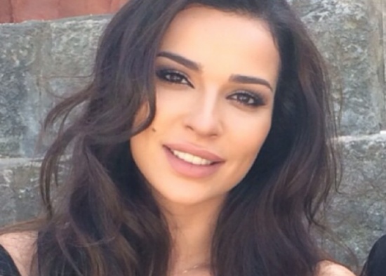 صورة| لأول مرة ... نادين نجيم تظهر مع شقيقها والشبه كبير! صورة| لأول مرة ... نادين نجيم تظهر مع شقيقها والشبه كبير!