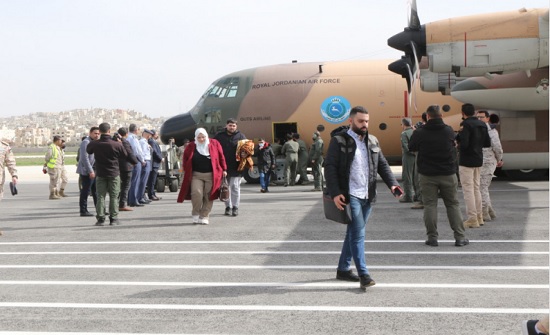 265 أردنيا وأسرهم وصلوا الأردن منذ بدء الإجلاء من أوكرانيا 265 أردنيا وأسرهم وصلوا الأردن منذ بدء الإجلاء من أوكرانيا