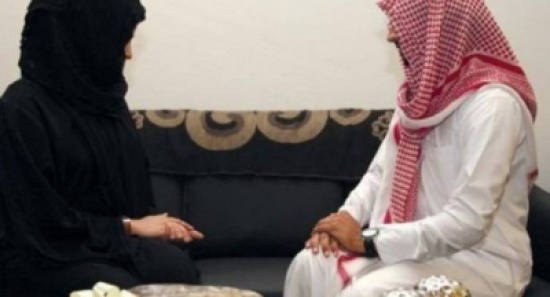 فتاة سعودية تقيم دعوى لإلزام خطيبها بتحديد موعد الزفاف...والسبب فتاة سعودية تقيم دعوى لإلزام خطيبها بتحديد موعد الزفاف...والسبب