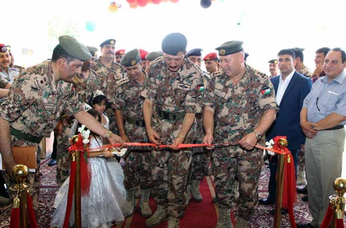 الزبن يفتتح نادي ضباط الشمال